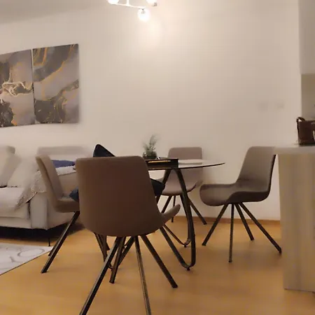 Avenoir Suite * 巴尼西卢卡